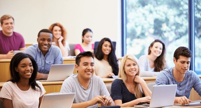 Полезные советы для тех, кто планирует заказать докторскую диссертацию без переплаты