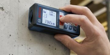 Лазерная рулетка против традиционной: что выбрать для точных замеров