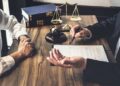 Безкоштовні юридичні консультації онлайн: переваги та можливості
