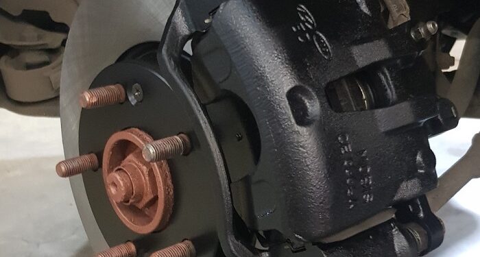 Як правильно замінити накладки для вантажівок: поради професіоналів