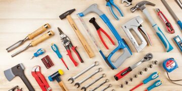 Інструменти для роботи з кріпленням: огляд та поради