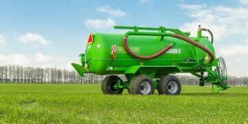 Машины для внесения удобрений: технические характеристики