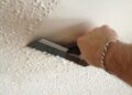 Dismantling, construction and repair of the “Popcorn” ceiling: main features